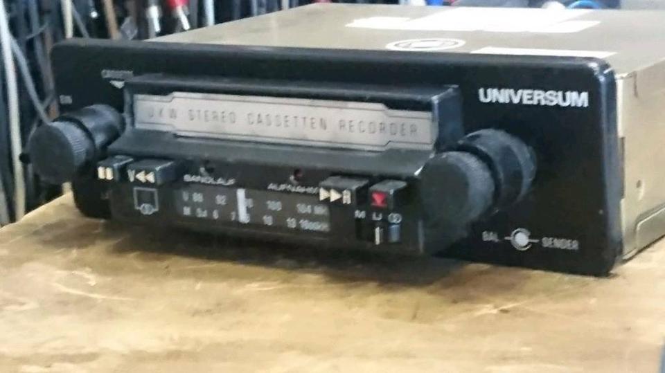 UNIVERSUM ACR 2762, Stereo Auto-Radio-recorder/Auto-Radio