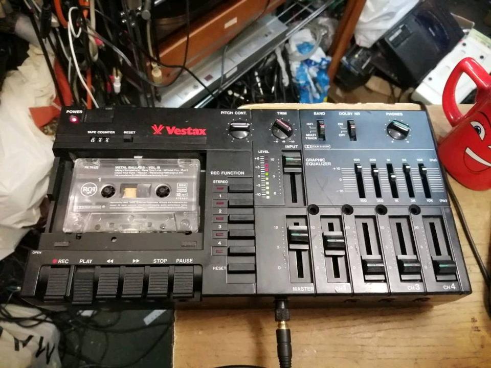 VESTAX MR-300, Mixer mit Universal-Adapter, etwas DEFEKT!!!