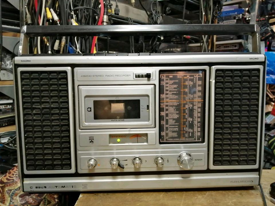 GRUNDIG C8800 Automatic, Radio-Cassetten-Recorder!!