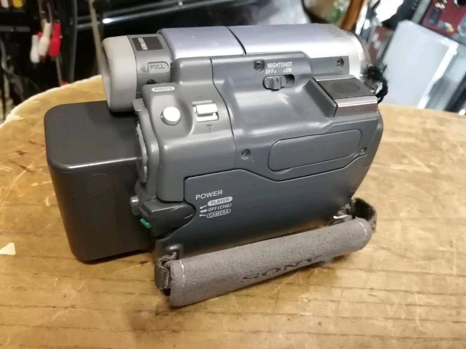 SONY DCR-TRV14E, MiniDV-Videocamera mit Zubehör!!