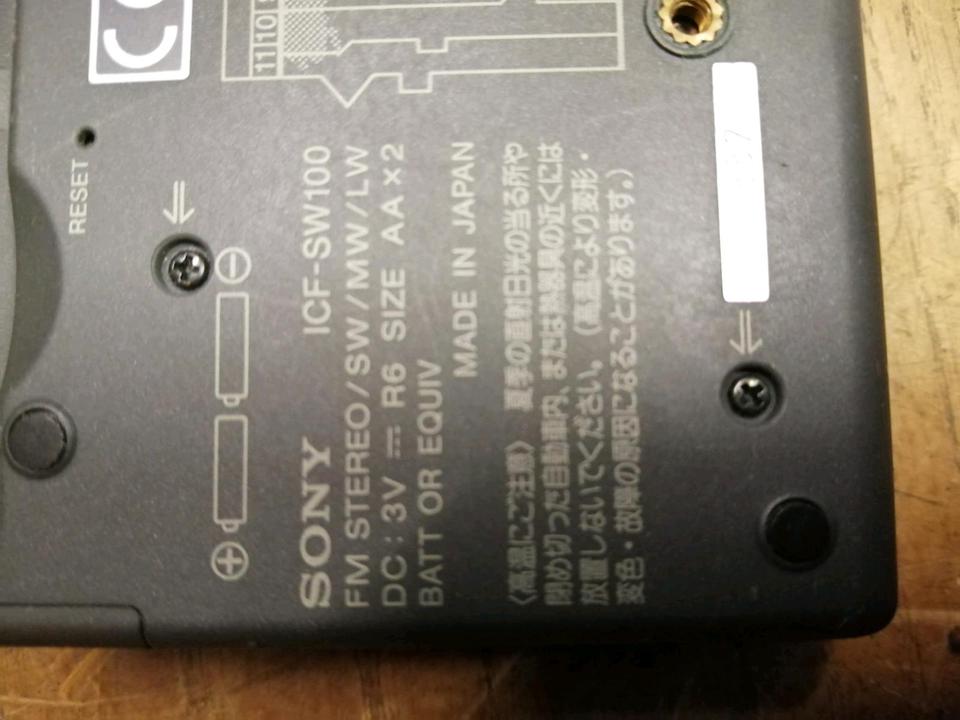 SONY ICF-SW100, kleiner Weltempfänger, DEFEKT!!!