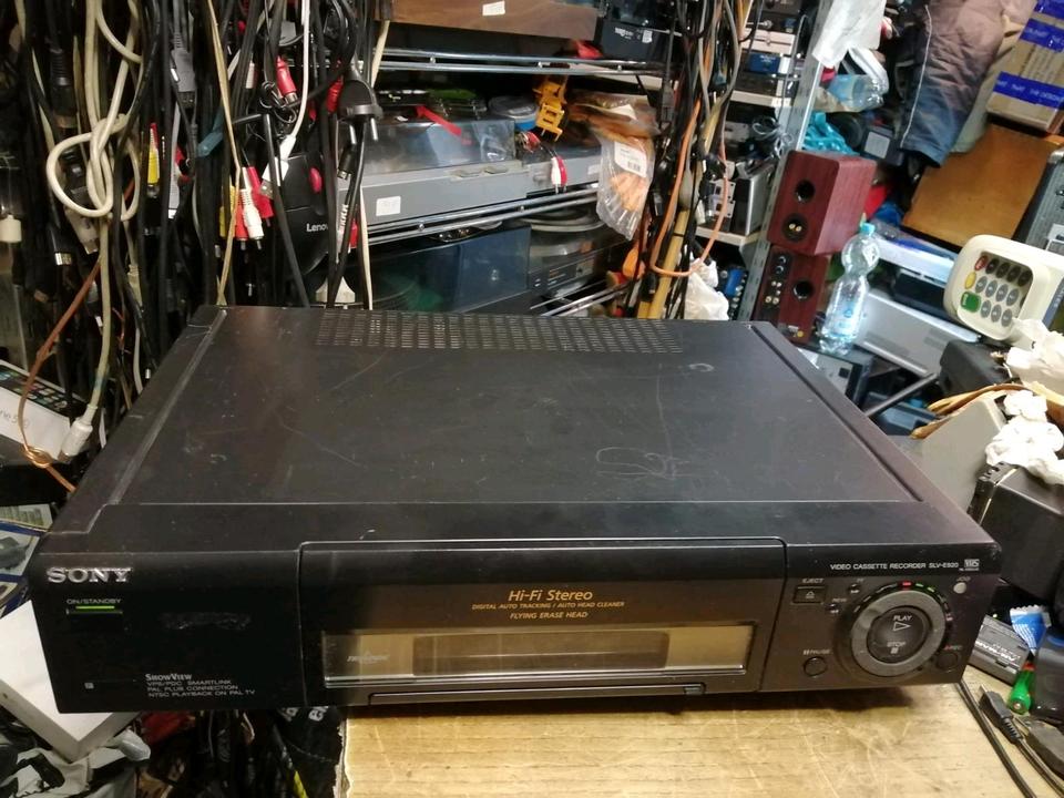 SONY SLV-E920VC2, Videocassettenrecorder (VHS) guter Zustand!!