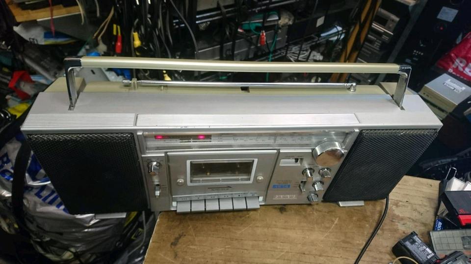 SIEMENS RM 816, Radio-Cassetten-Recorder, etwas DEFEKT!!!