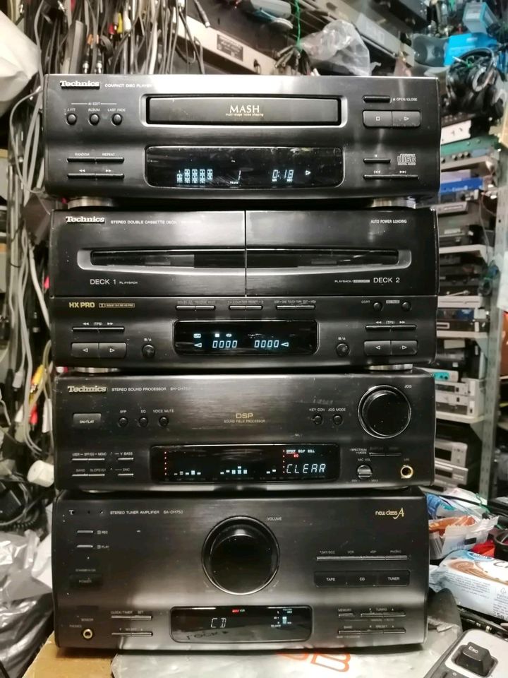 TECHNICS Anlage: SA-CH750 Amplifier, Sound Processor, CD-Player .