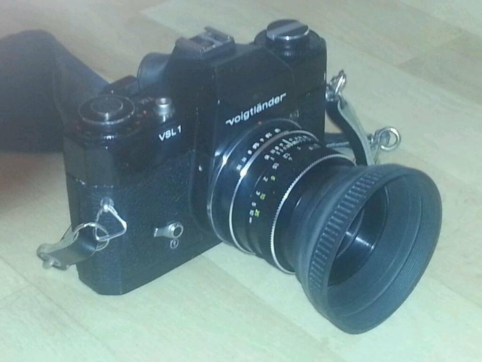 VOIGTLÄNDER VSL 1,analoge Camera mit Objektiv. Toll