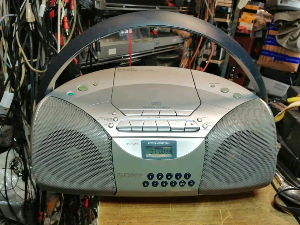 SONY CFD-S100L, CD Radio Cassette-Corder, guter Zustand!!