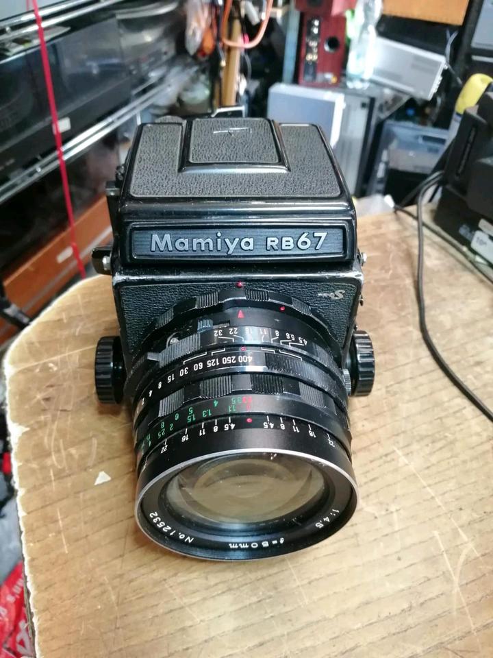 MAMIYA RB67, Analog-Kamera + Objektiv MAMIYA 1:4,5!!