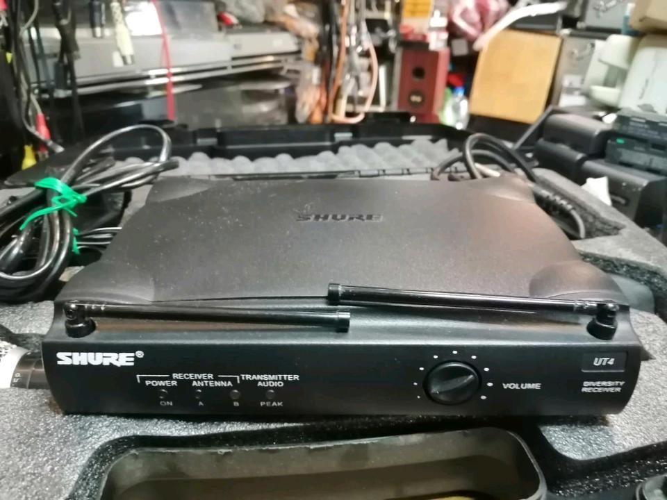 SHURE UT4-TM Receiver + SHURE Beta wireless Mikrofon!!