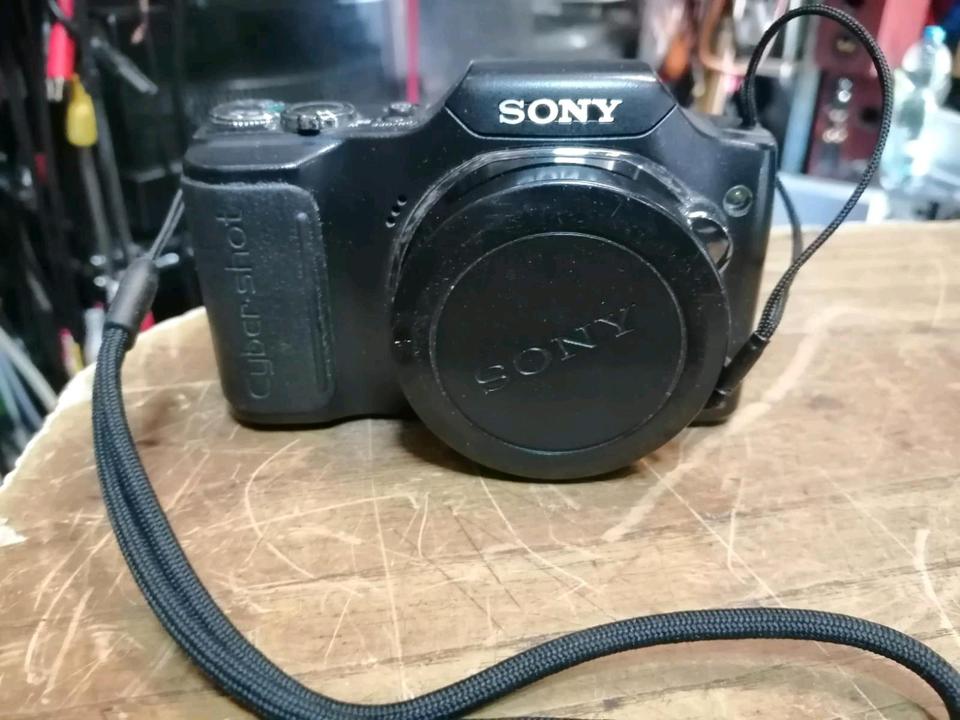 SONY DSC-H20, Digital-Kamera mit Zubehör, OHNE Speicherkarte!!