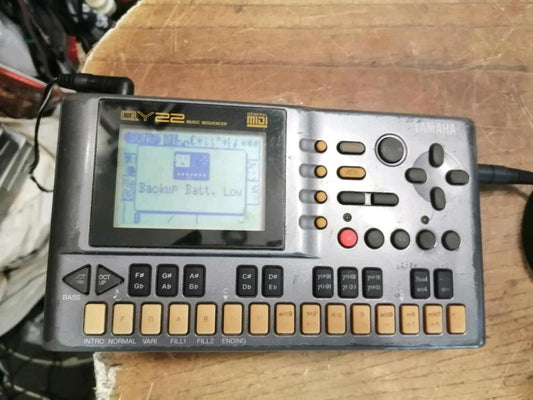 YAMAHA QY22, Music Sequencer, wurde NICHT GETESTET!!