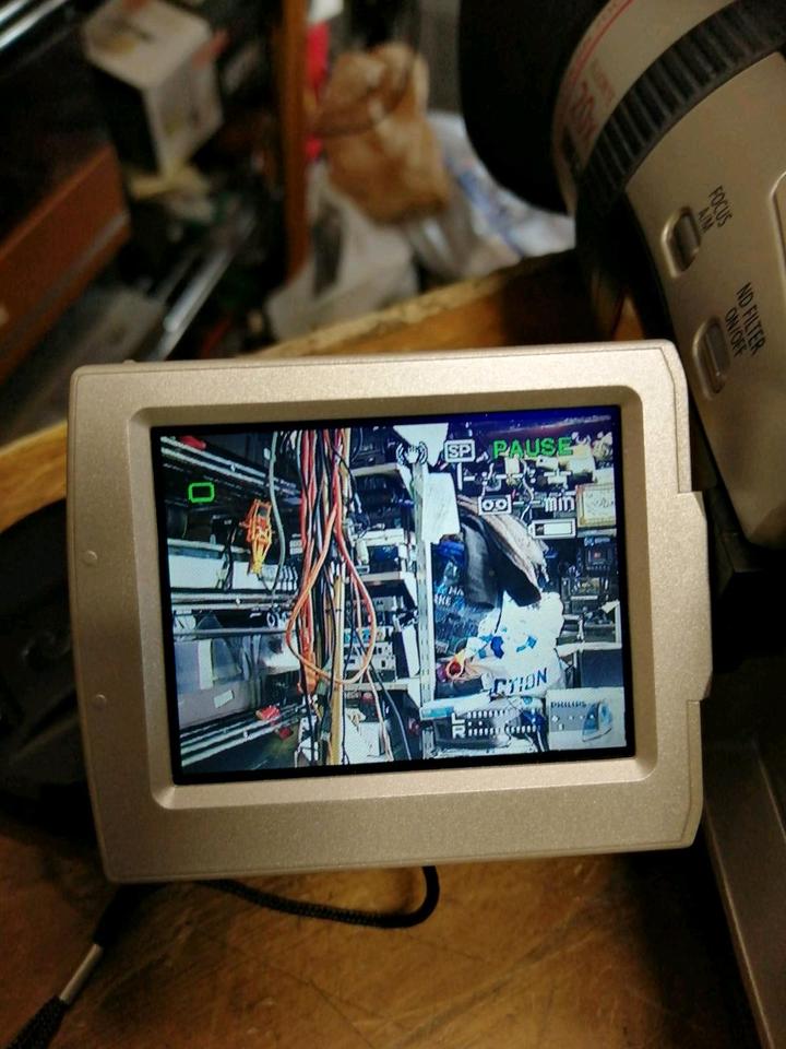 CANON XM2 3CCD Digital Video Camcorder + VL-10Li, mit Zubehör!!!