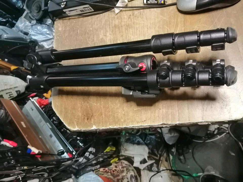 MANFROTTO befree MKBFRA4-BH, Stativ für Kameras!!