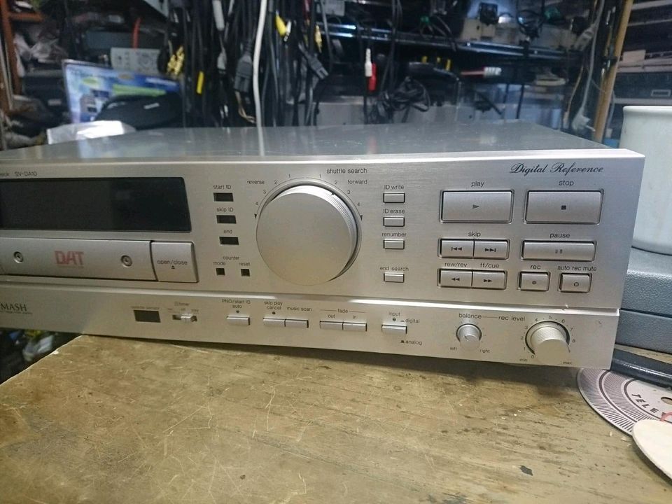 TECHNICS SV-DA10 DAT Recorder, DEFEKT!!!