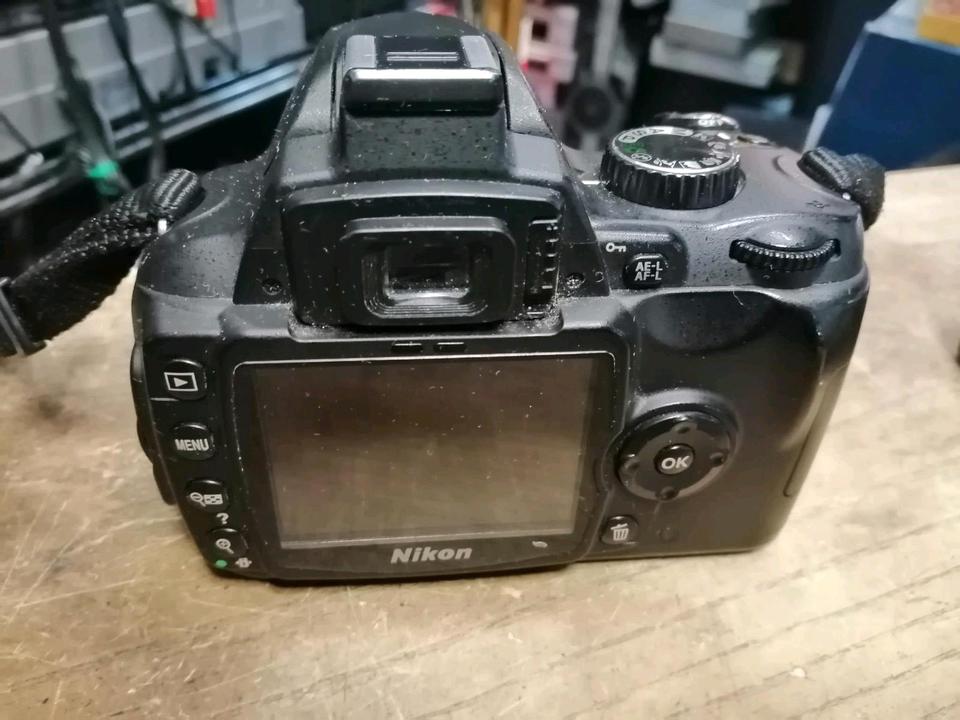 NIKON D60, Digital-Kamera mit Zubehör!!