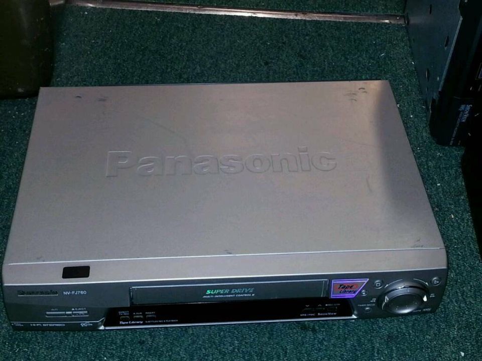 PANASONIC NV-FJ760EG-S; Videorecorder ohne Fernbedienung!