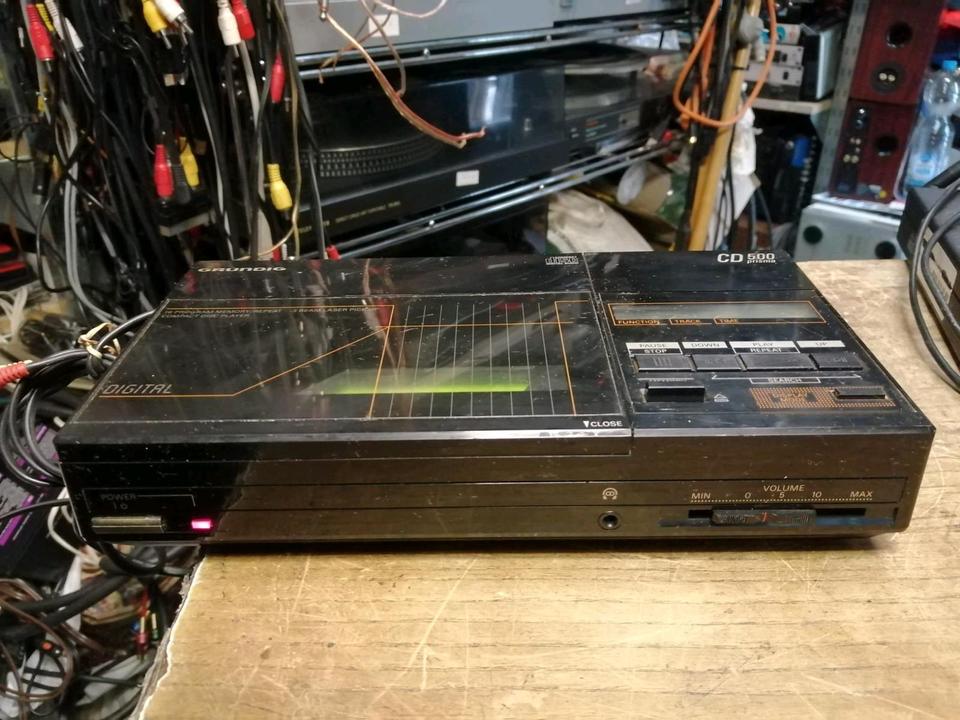GRUNDIG CD 500 prisma, CD-Player, guter Zustand!!