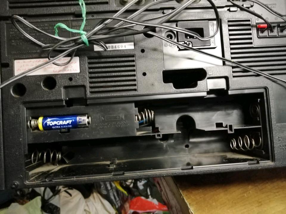 SHARP WF-939Z(BK), Ghettoblaster, etwas DEFEKT!!  XXXXXXXXXX