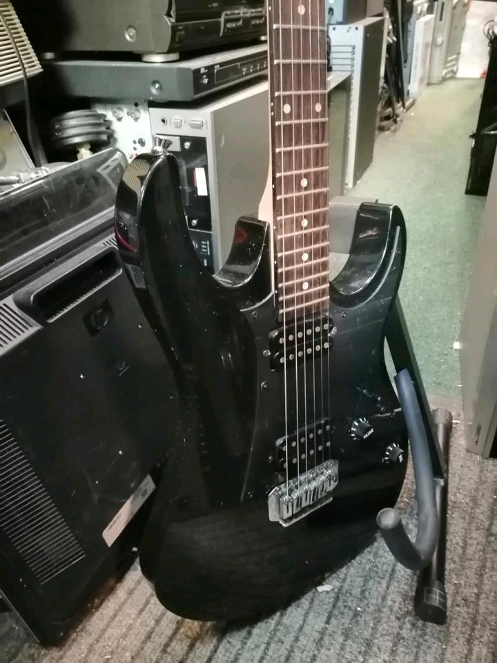 IBANEZ GIO, E-Gitarre, made in China, guter Zustand!!