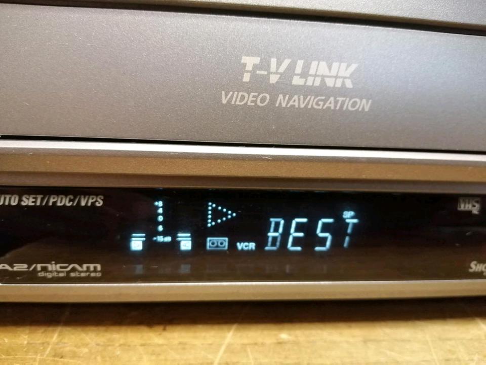 JVC HR-J870EU, Videocassettenrecorder, guter Zustand!!