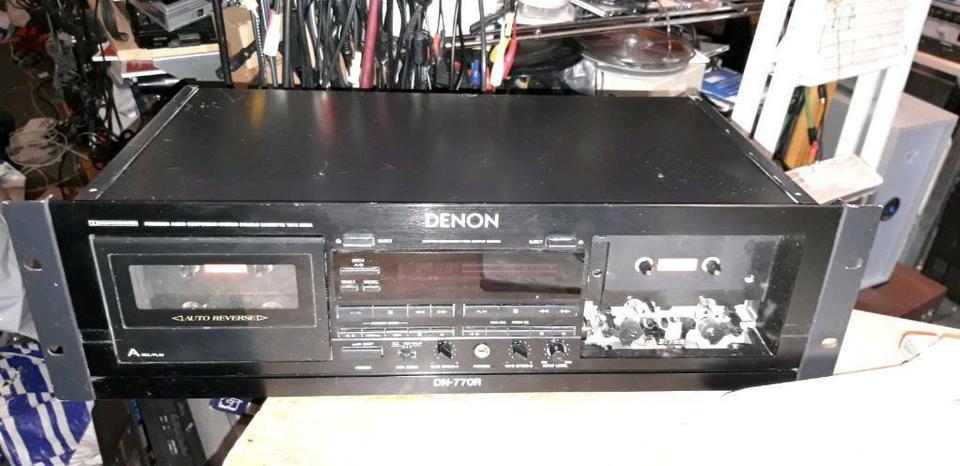 DENON DN-770R, Doppelcassetten-Deck, rechte Cassettenklappe fehlt