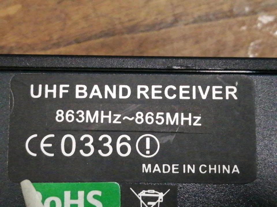 T . BONE DS16R UHF-Receiver mit Universal-Adapter!!!