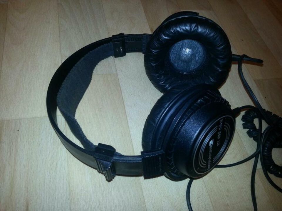 BEYERDYNAMIC DT 660 mk II; Kopfhörer mit Spiralkabel,