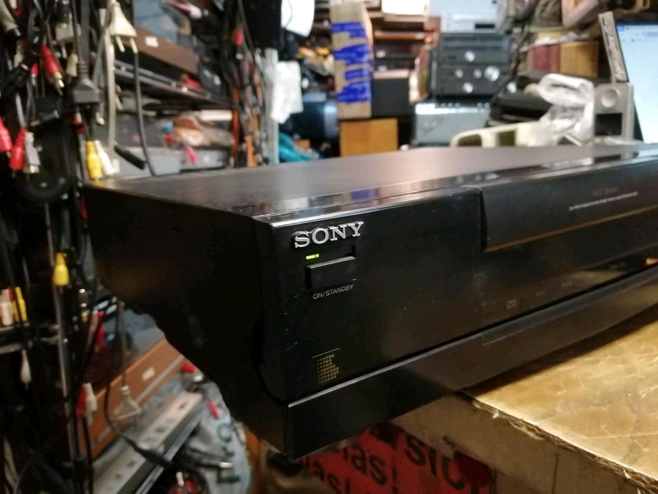 SONY SLV-825VC, Videocassettenrecorder, DEFEKT!!