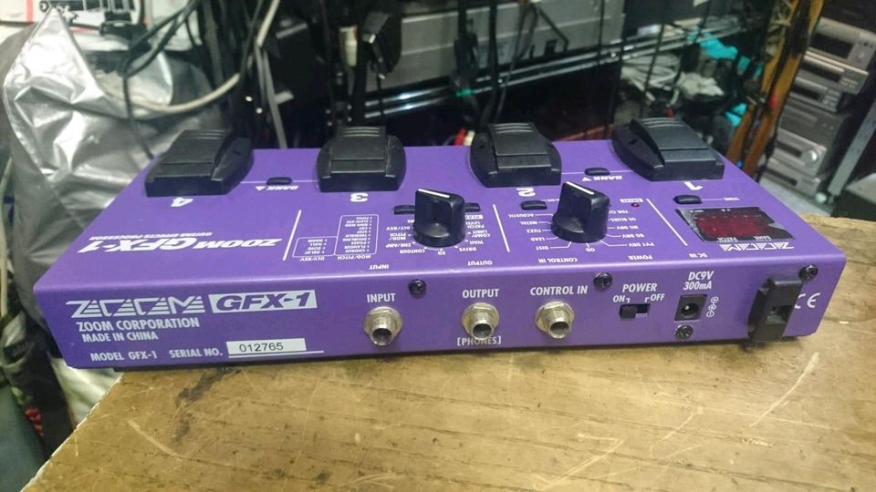 ZOOM GFX-1, Guitar Effects Processor/Gitarren Effekt-Gerät!!