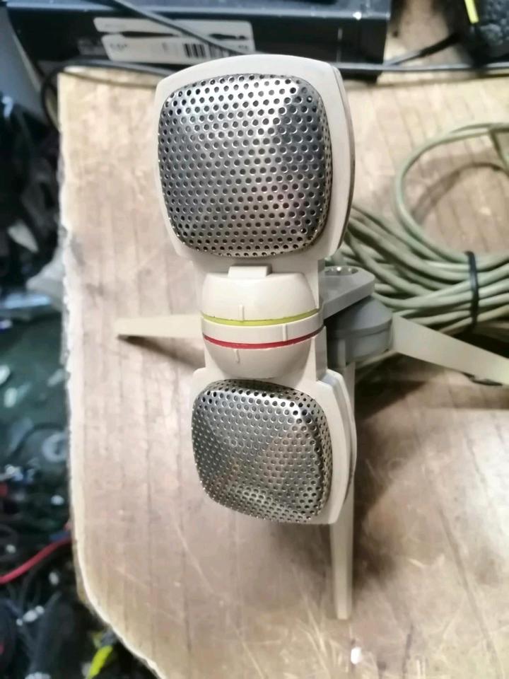 GRUNDIG GDSM 202, Mikrofon mit 2x 3,5 mm Klinkestecker!!