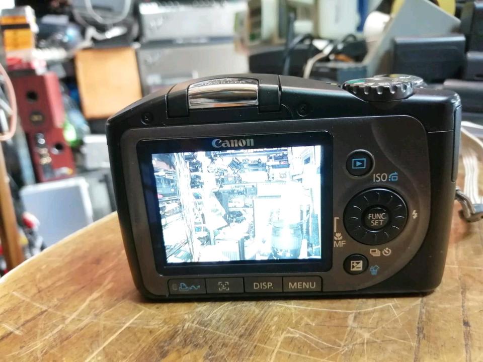 CANON PowerShot SX100 IS, Digital-Kamera OHNE Speicherkarte!!!