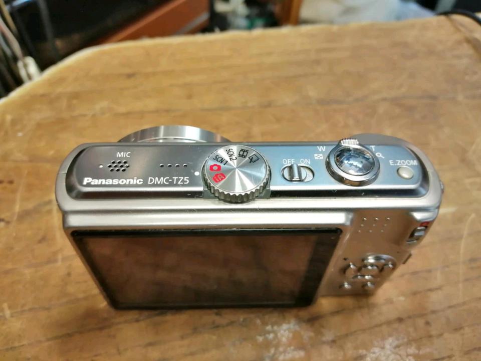 PANASONIC TZ5, Digital-Kamera mit Zubehör! Guter Zustand!!