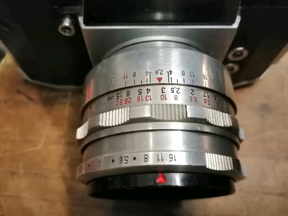 PRAKTICA IVKV, Analog-Kamera he TESSAR Objektiv, guter Zustand!!