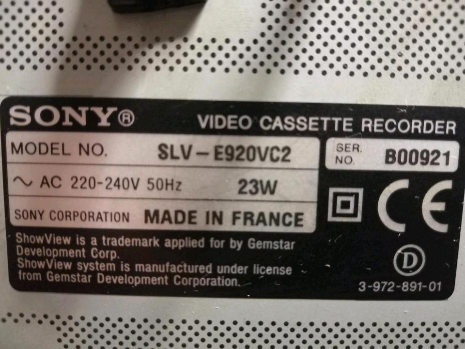 SONY SLV-E920VC2, Videocassettenrecorder (VHS) guter Zustand!!