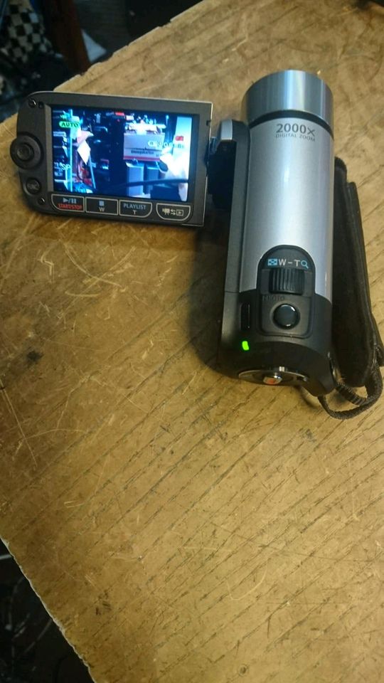 CANON Legria FS306 E, Videocamera mit Zubehör, guter Zustand!