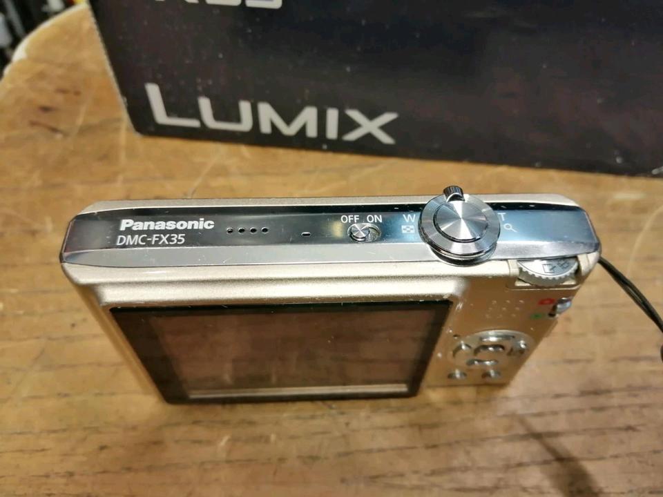 PANASONIC Lumix FX35, Digital-Kamera mit Zubehör!!!