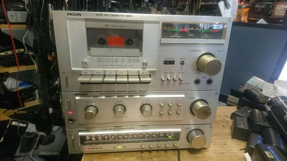 PHILIPS Anlage: 4312 Amplifier, 2312 Tuner, 6312 Cassetten-Deck