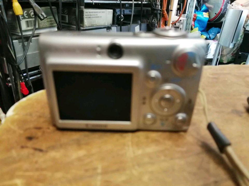 CANON Digital IXUS 700, Digital-Kamera mit Zubehör!!!