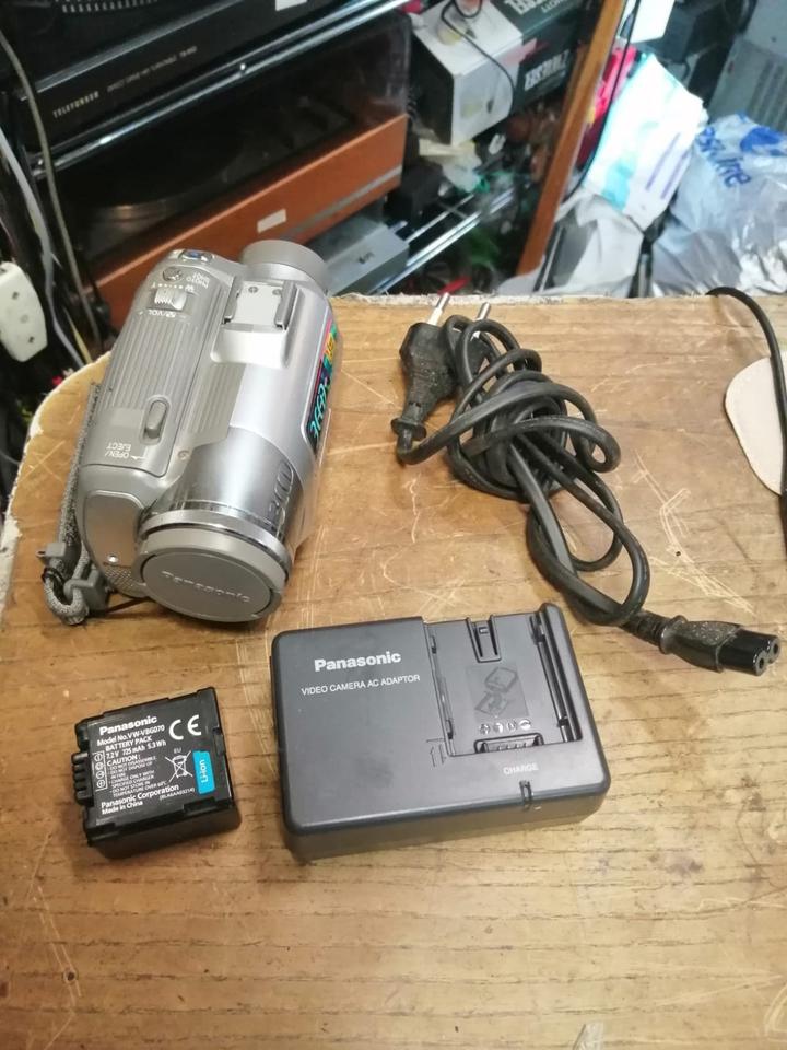PANASONIC NV-GS180, MiniDV-Videocamera mit Zubehör!!!