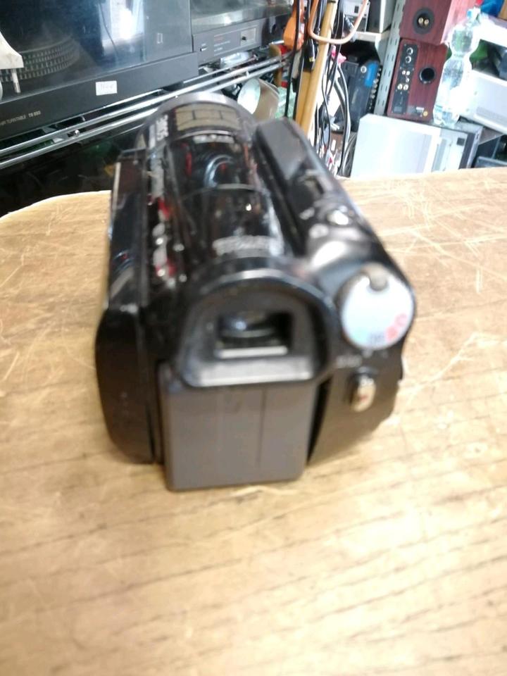 PANASONIC HDC-HS300, Videocamera OHNE Speicherkarte!!!
