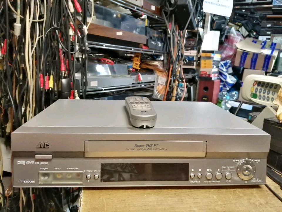JVC HR-S6850EU, Videorecorder mit Original-Fernbedienung!!