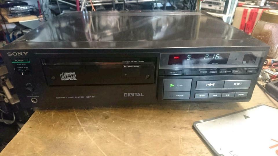 SONY CDP-101, CD-Player OHNE Fernbedienung! Guter Zustand!