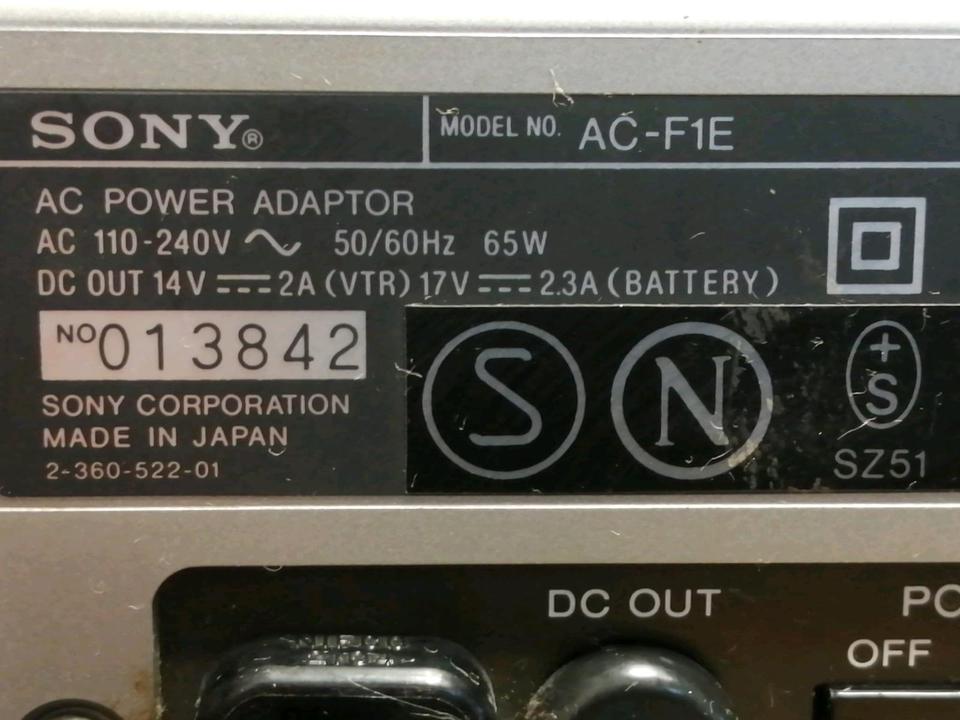 SONY BETAMAX SL-F1E, Videocassettenrecorder + SONY Netzteil!!!