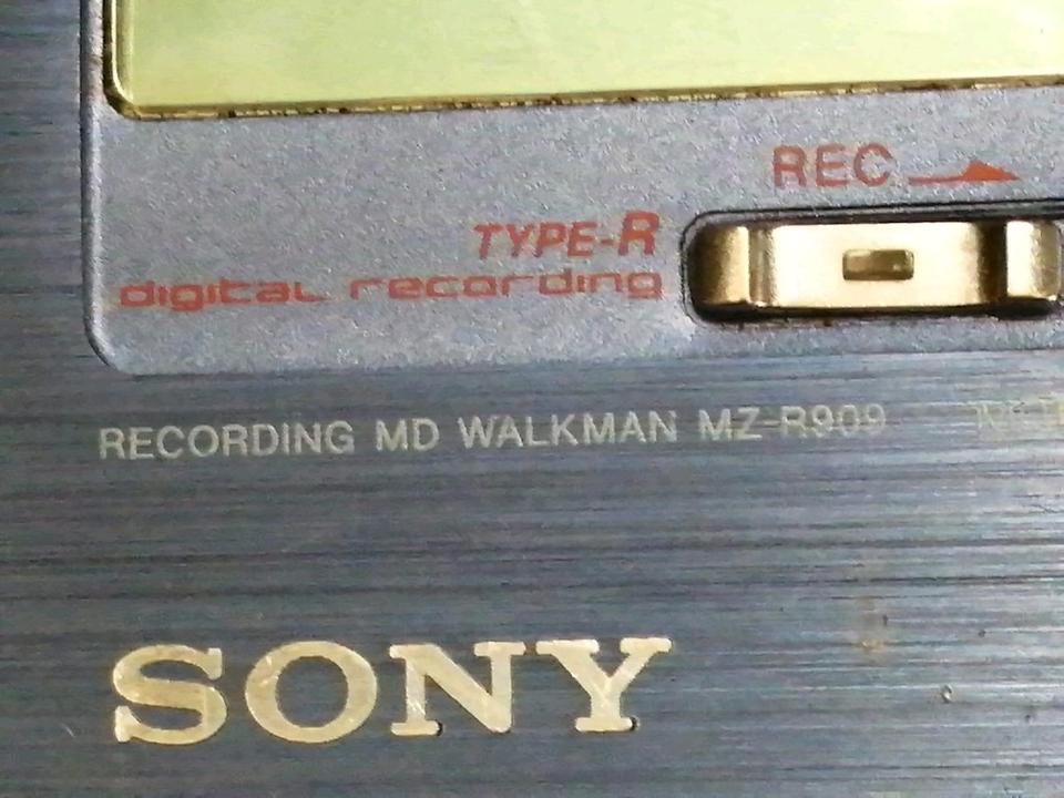 SONY MZ-R909, MD-Recorder + RM-MZR30MP Fernbedienung!