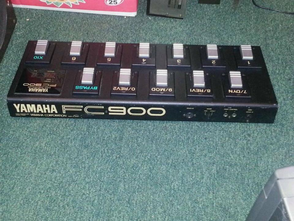 YAMAHA FC 900; Foot Controller mit Midi-Kabel, guter Zustand!