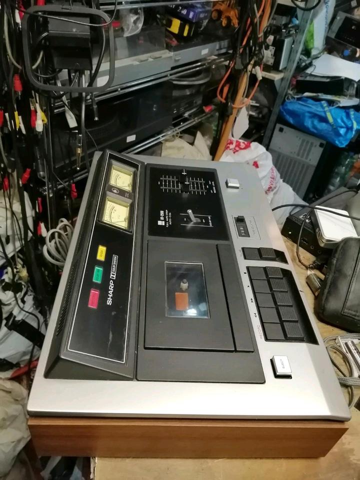 SHARP RT-2500H, Stereo Tape Deck/Cassetten-Recorder, DEFEKT!!!