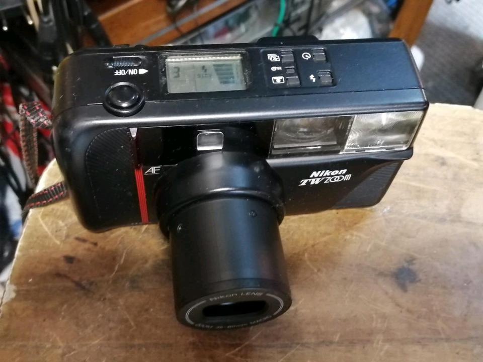 NIKON TW ZOOM, Analog-Kamera mit Original-Tasche!!!