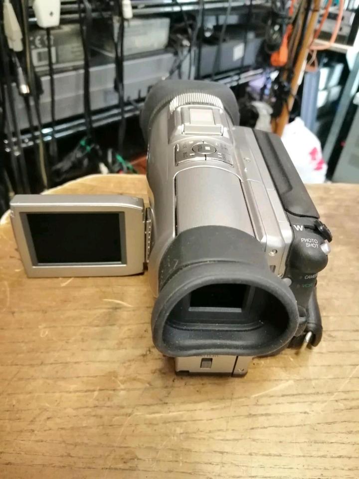 PANASONIC NV-DX100EG, MiniDV-Videocamera mit Zubehör!!!