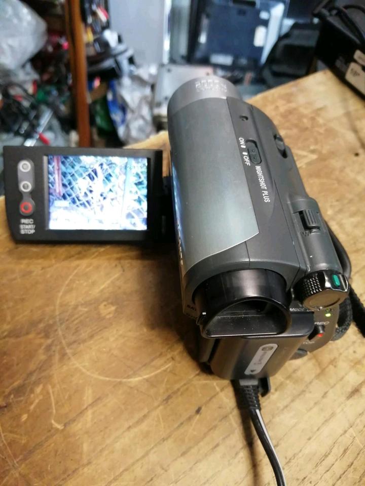 SONY DCR-HC45, MiniDV-Videocamera + SONY Station für Cameras!!