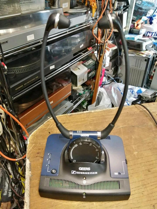 SENNHEISER TR843 Funk-Kopfhörer mit Station, Zubehör!!