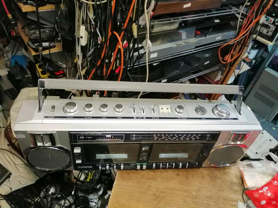 SANYO M-W25L, Doppelcassetten-Radio-Recorder, DEFEKT!!!